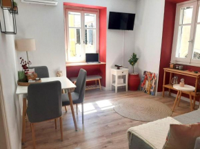 Lemonia Deluxe Apartment